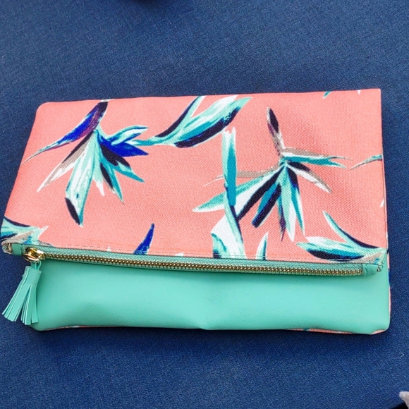 Rachael Pally Reversible Floral Clutch EUC - Picture 3 of 12